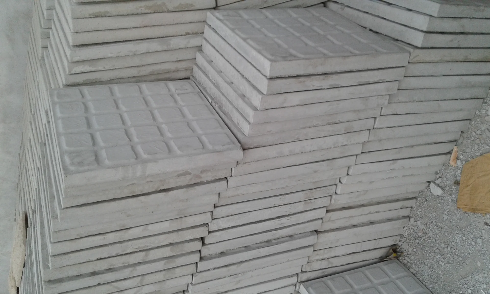 Stone wall cladding on an exterior pillar and wall